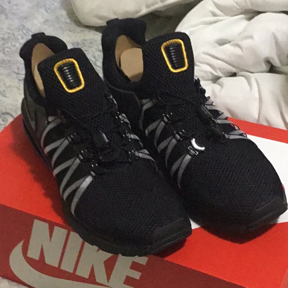 Nike Shox Gravity